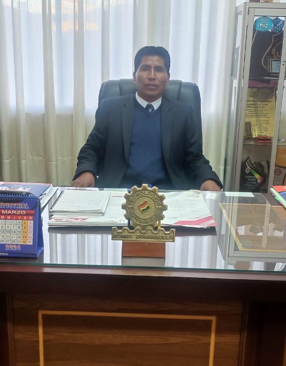 Lic. Jimmy Ovidio Sirpa